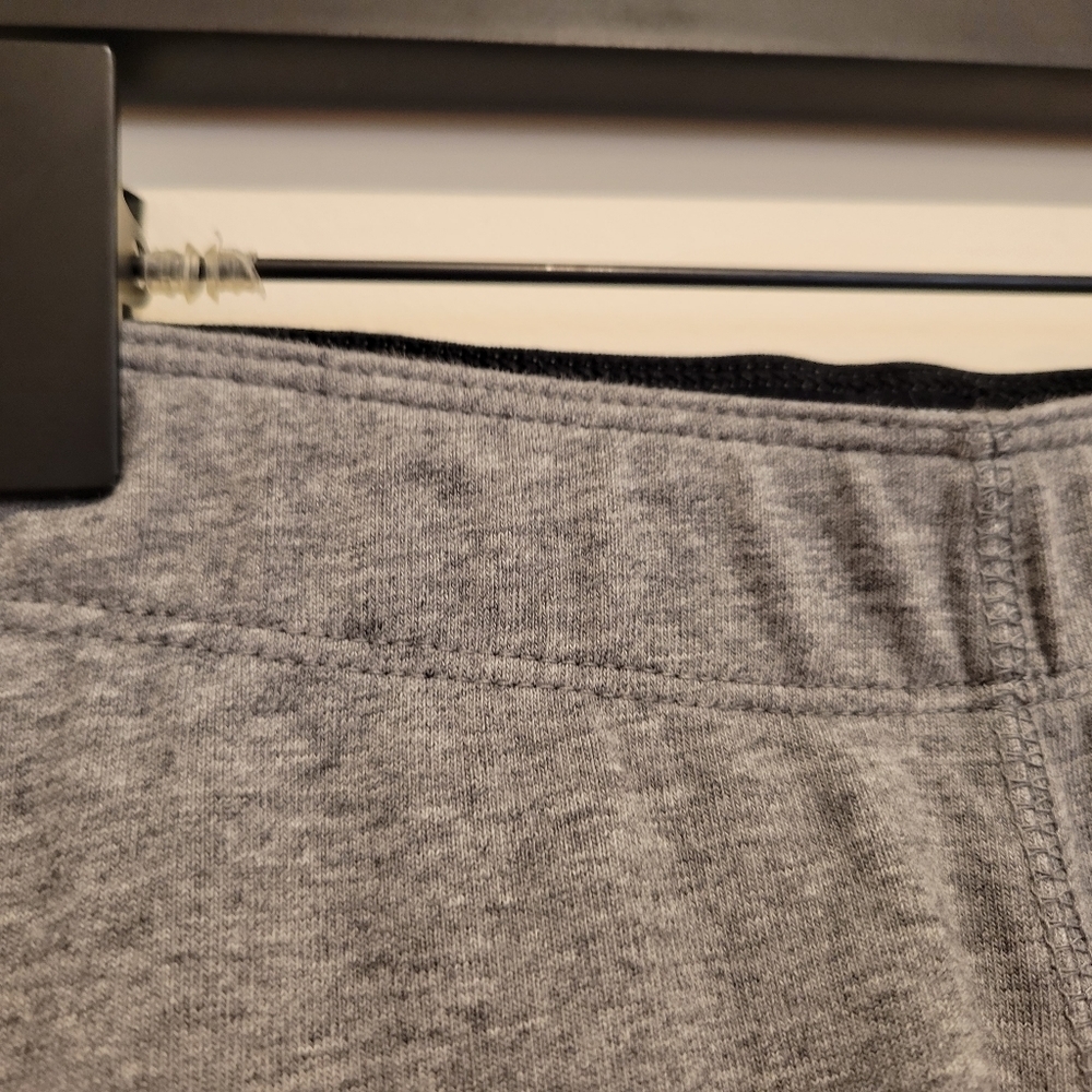 Nike Gray Leg a See High Waisted Sportswear Performance Leggings Small Elastic - Picture 3 of 10